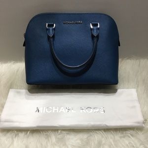 Michael kors medium SOLD